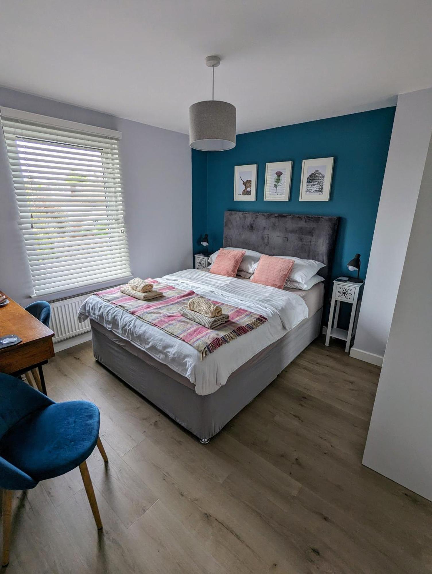 Cosy Guest Room In A Family Home With Free Parking Edinburgh Exterior photo